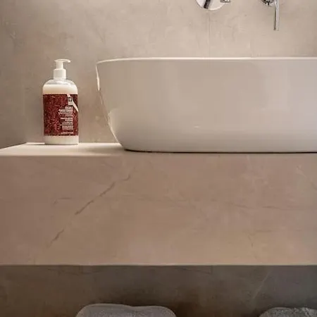 Angelo Luxury